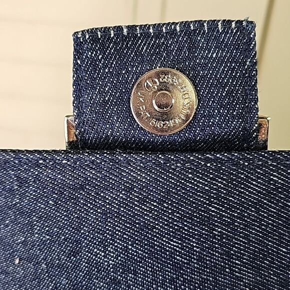 Denim Shoulder Bag by Venezia Jeans Blue Silvertone Hardware zip closure & snap - Picture 6 of 9